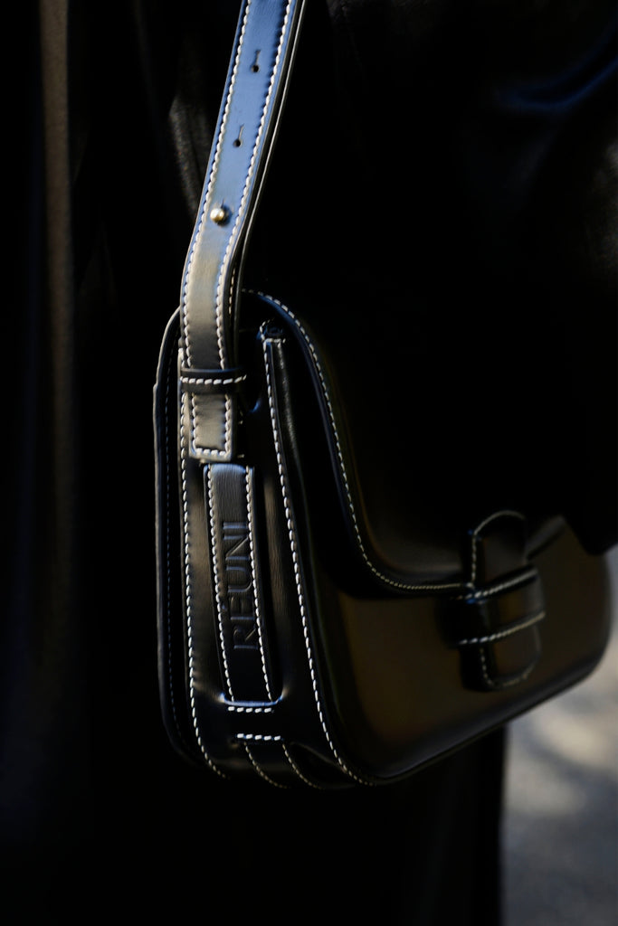 Le Crossbody · Cuir Liégé · Noir · Édition Limitée