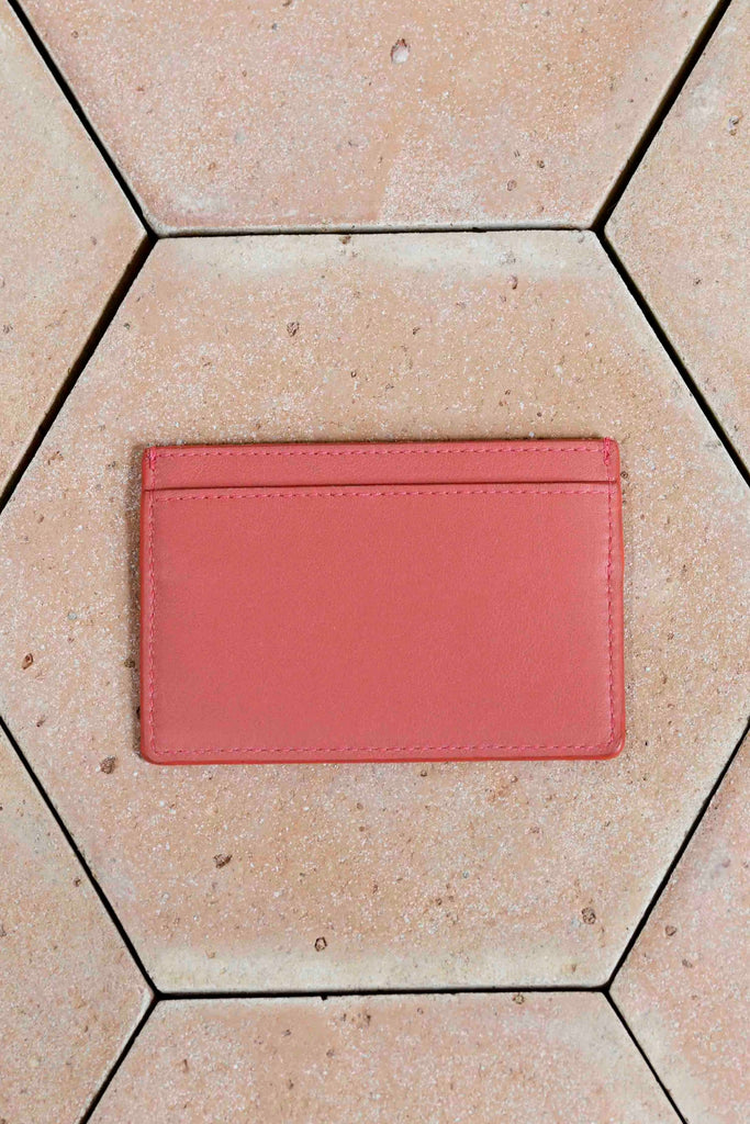 <tc>The Card Holder · Limited Edition</tc>