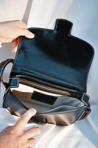 Le Crossbody · Cuir Liégé · Noir · Édition Limitée