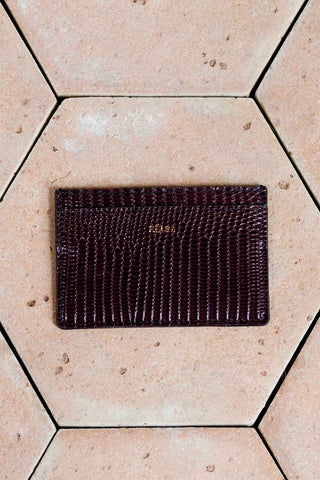 <tc>The Card Holder · Limited Edition</tc>