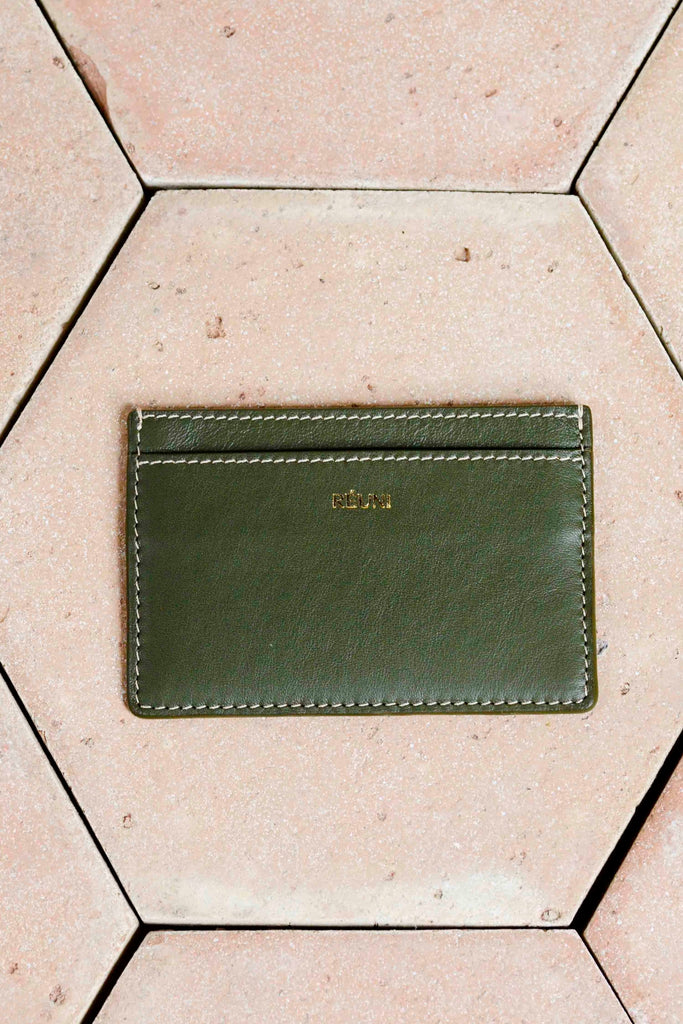 <tc>The Card Holder · Limited Edition</tc>