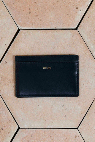 <tc>The Card Holder · Limited Edition</tc>